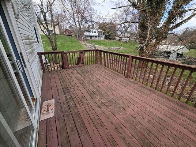 101 Sunrise Cove Ln, Center Twp, PA 16001