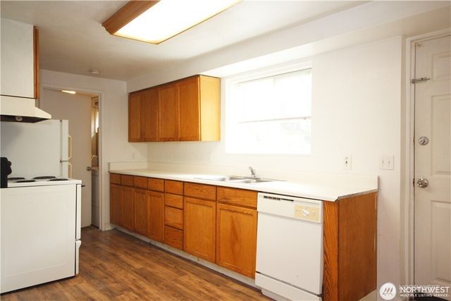 2413 SW Graham Street, Seattle, WA 98106