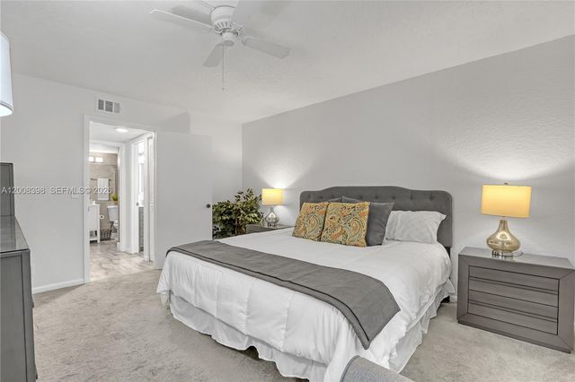 325 Pine Ridge Cir D-1, Green Acres, FL 33463