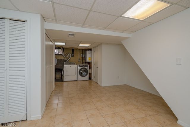 39 Amboy Ave, Metuchen Boro, NJ 08840