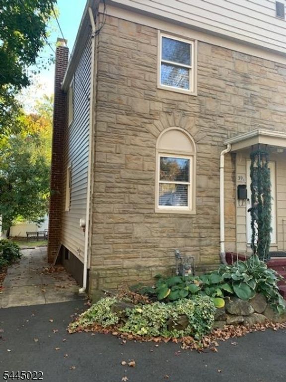 39 Amboy Ave, Metuchen Boro, NJ 08840 — photo 2