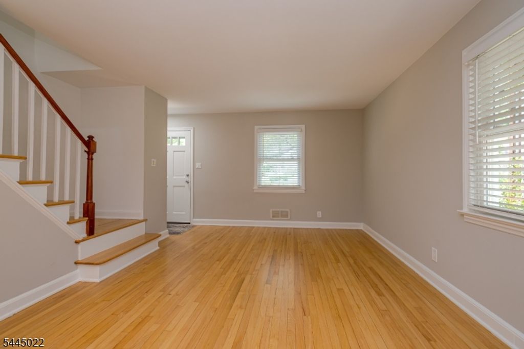 39 Amboy Ave, Metuchen Boro, NJ 08840 — photo 4