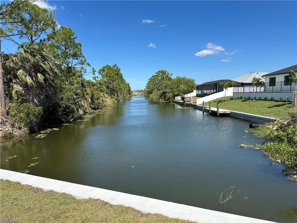 2111 41st ST, CAPE CORAL, FL 33909 — photo 4