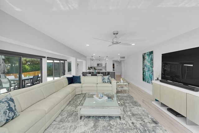 1660 Twelve Oaks Way 101 & 50 Ft. Dock & 30k L, North Palm Beach, FL 33408