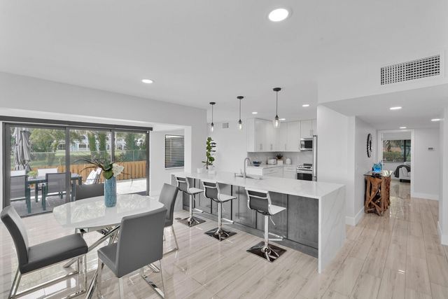 1660 Twelve Oaks Way 101 & 50 Ft. Dock & 30k L, North Palm Beach, FL 33408