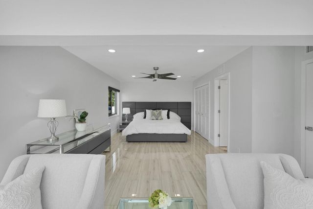 1660 Twelve Oaks Way 101 & 50 Ft. Dock & 30k L, North Palm Beach, FL 33408