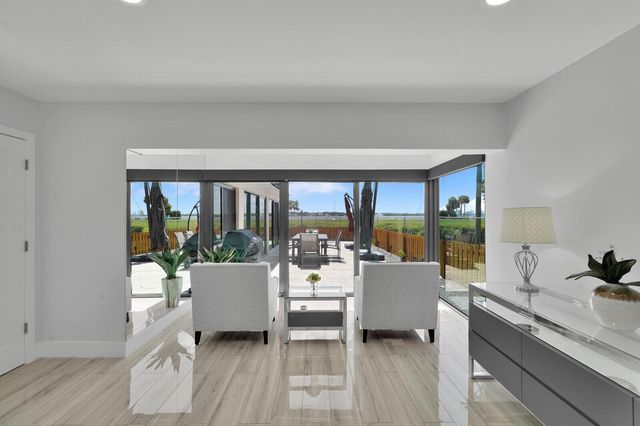 1660 Twelve Oaks Way 101 & 50 Ft. Dock & 30k L, North Palm Beach, FL 33408