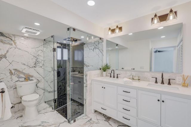 1660 Twelve Oaks Way 101 & 50 Ft. Dock & 30k L, North Palm Beach, FL 33408