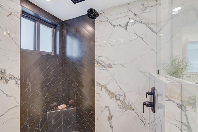 1660 Twelve Oaks Way 101 & 50 Ft. Dock & 30k L, North Palm Beach, FL 33408