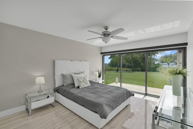 1660 Twelve Oaks Way 101 & 50 Ft. Dock & 30k L, North Palm Beach, FL 33408