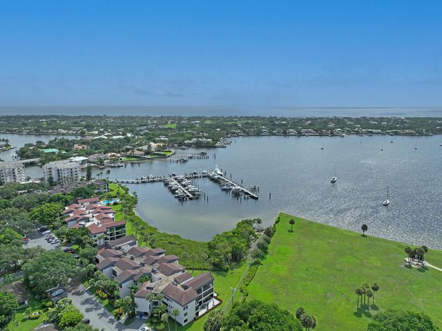 1660 Twelve Oaks Way 101 & 50 Ft. Dock & 30k L, North Palm Beach, FL 33408