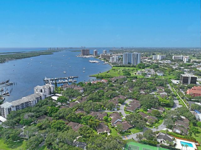 1660 Twelve Oaks Way 101 & 50 Ft. Dock & 30k L, North Palm Beach, FL 33408