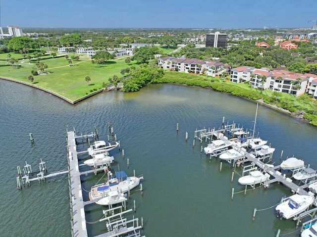 1660 Twelve Oaks Way 101 & 50 Ft. Dock & 30k L, North Palm Beach, FL 33408