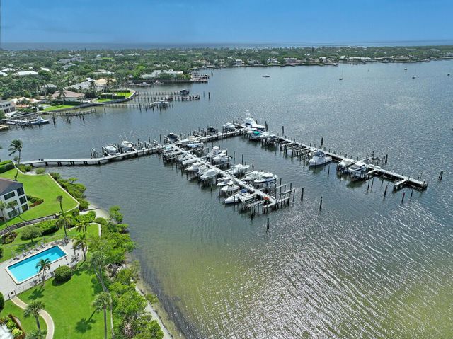1660 Twelve Oaks Way 101 & 50 Ft. Dock & 30k L, North Palm Beach, FL 33408