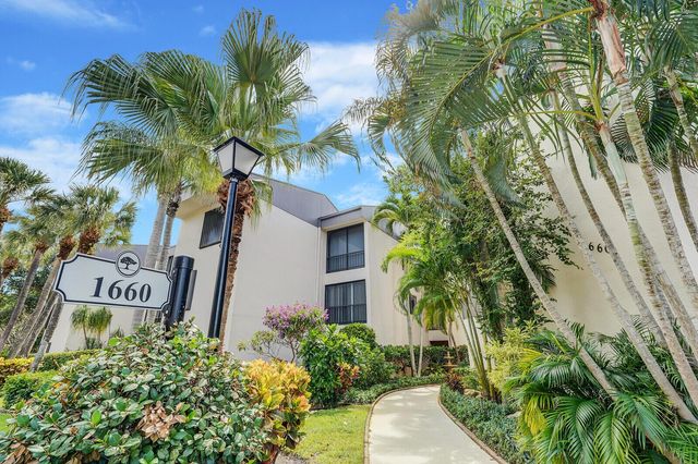 1660 Twelve Oaks Way 101 & 50 Ft. Dock & 30k L, North Palm Beach, FL 33408