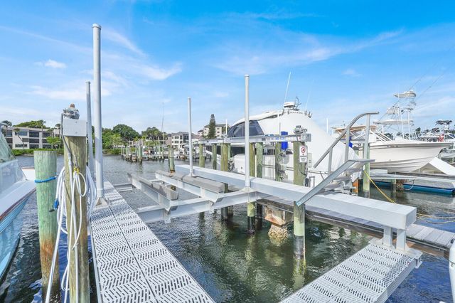 1660 Twelve Oaks Way 101 & 50 Ft. Dock & 30k L, North Palm Beach, FL 33408
