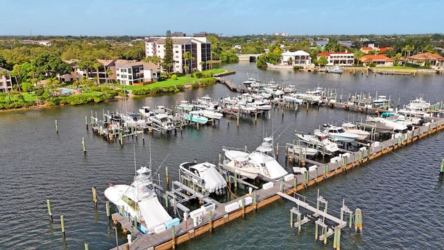 1660 Twelve Oaks Way 101 & 50 Ft. Dock & 30k L, North Palm Beach, FL 33408