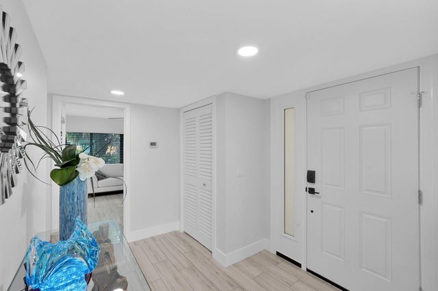 1660 Twelve Oaks Way 101 & 50 Ft. Dock & 30k L, North Palm Beach, FL 33408