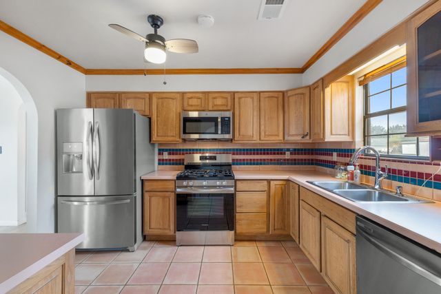 4980 Zirconia Drive NE, Rio Rancho, NM 87124