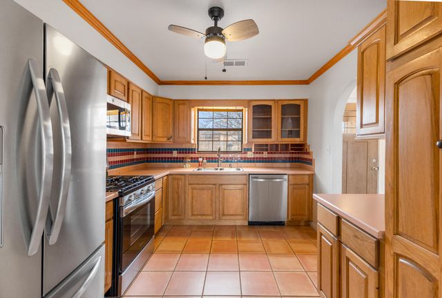 4980 Zirconia Drive NE, Rio Rancho, NM 87124