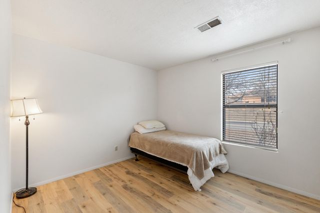 4980 Zirconia Drive NE, Rio Rancho, NM 87124