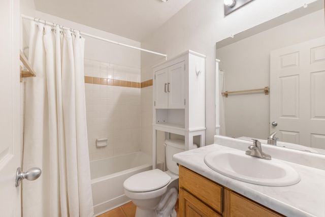 4980 Zirconia Drive NE, Rio Rancho, NM 87124