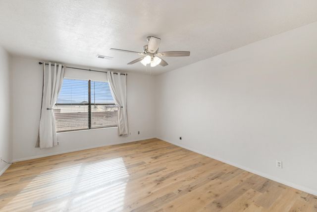 4980 Zirconia Drive NE, Rio Rancho, NM 87124