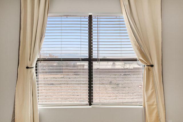 4980 Zirconia Drive NE, Rio Rancho, NM 87124