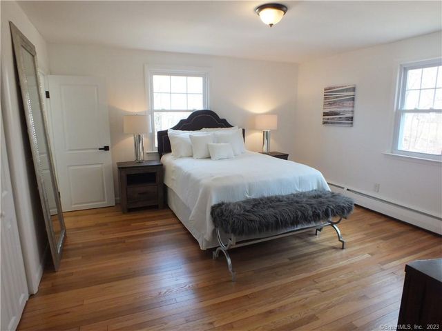 1025 Willard Road, Orange, CT 06477