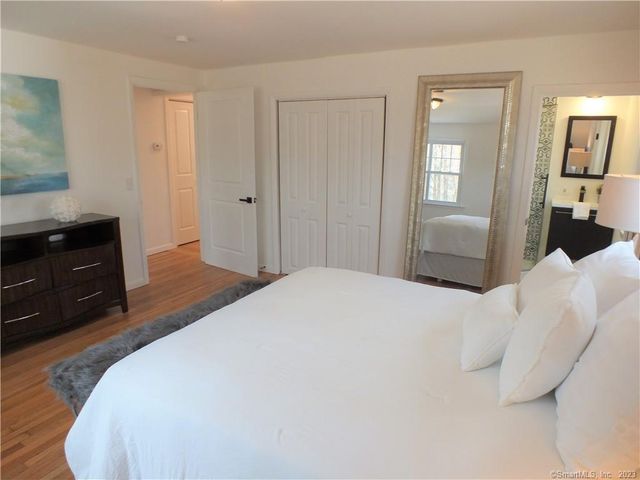 1025 Willard Road, Orange, CT 06477