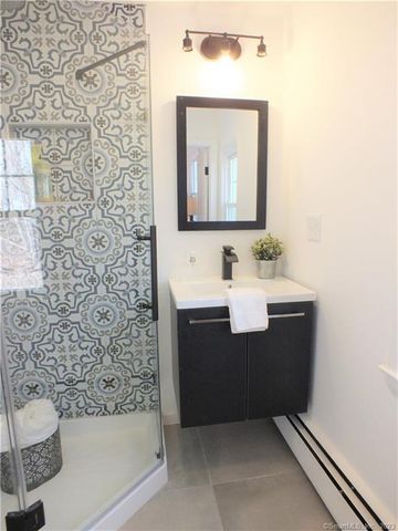 1025 Willard Road, Orange, CT 06477