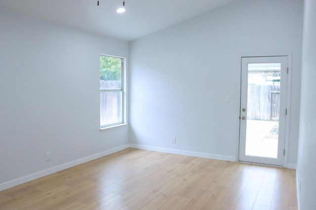 510 Exchange St, Sacramento, CA 95838