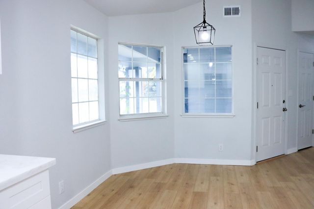 510 Exchange St, Sacramento, CA 95838