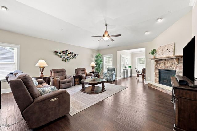 5017 Red Quill Way, Wake Forest, NC 27587