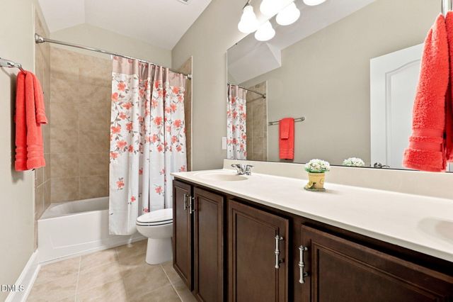 5017 Red Quill Way, Wake Forest, NC 27587