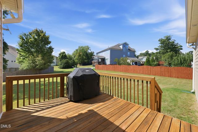 5017 Red Quill Way, Wake Forest, NC 27587