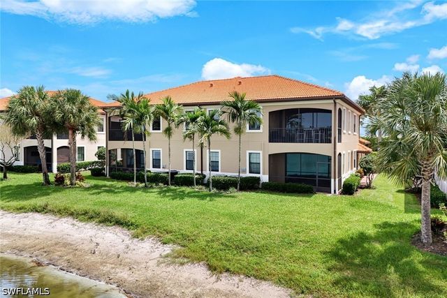 26201 Palace LN 201, Bonita Springs, FL 34135