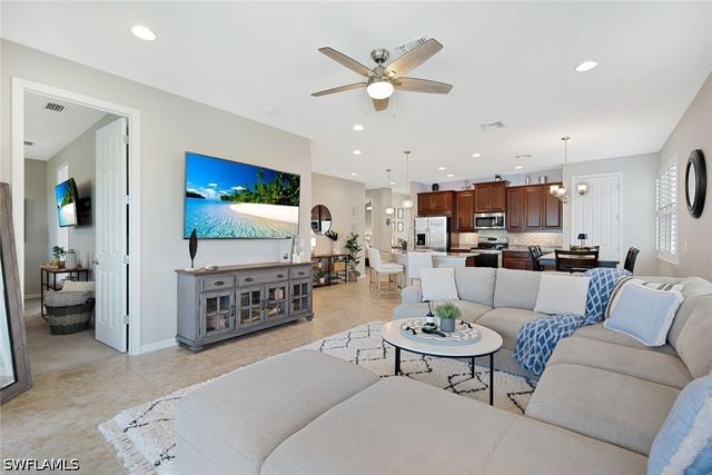26201 Palace LN 201, Bonita Springs, FL 34135