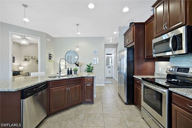 26201 Palace LN 201, Bonita Springs, FL 34135