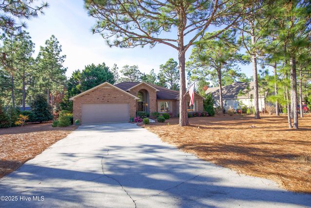 5 Kahkwa Trail, Pinehurst, NC 28374