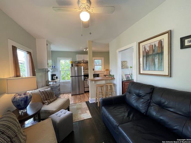 240 Army Blvd Unit 3, San Antonio, TX 78215