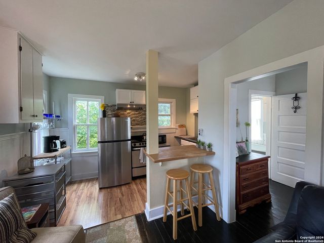 240 Army Blvd Unit 3, San Antonio, TX 78215