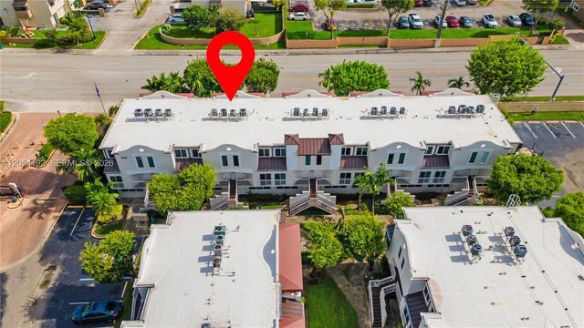 8585 NW 6th Ln 9-208, Miami, FL 33126