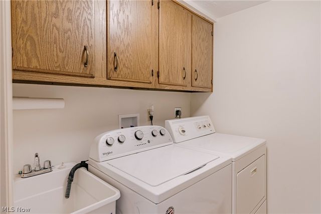 6919 Woodwalk Drive 38, Brecksville, OH 44141