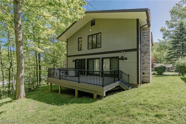 6919 Woodwalk Drive 38, Brecksville, OH 44141