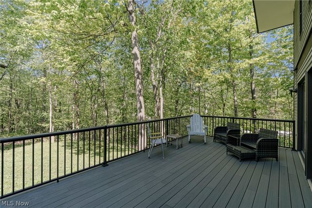 6919 Woodwalk Drive 38, Brecksville, OH 44141