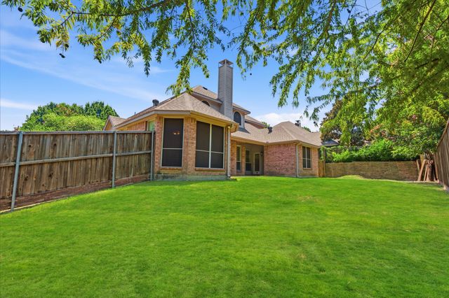 1300 Brimwood Drive, Mckinney, TX 75072