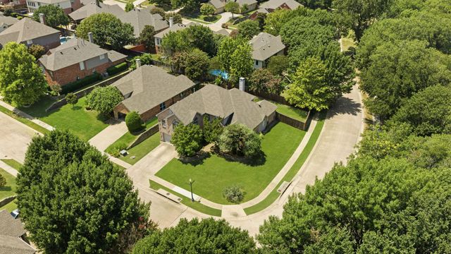 1300 Brimwood Drive, Mckinney, TX 75072