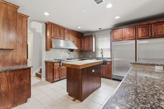 1300 Brimwood Drive, Mckinney, TX 75072