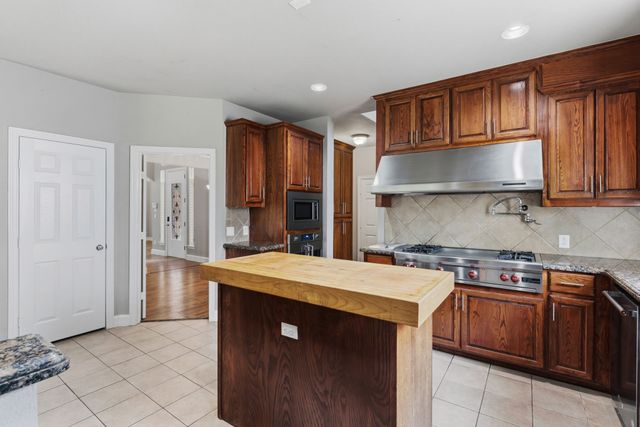 1300 Brimwood Drive, Mckinney, TX 75072